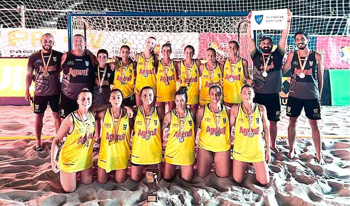 El equipo femenino de balonmano playa de Utrera MarujaLimón se convierte en subcampeón de España y obtiene plaza para Europa