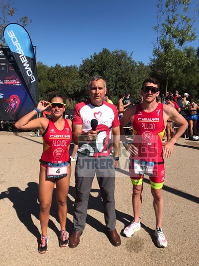 Irene Alcaide y Jesús Pulido alcanzan podium en la Austral Sevilla Triatlon