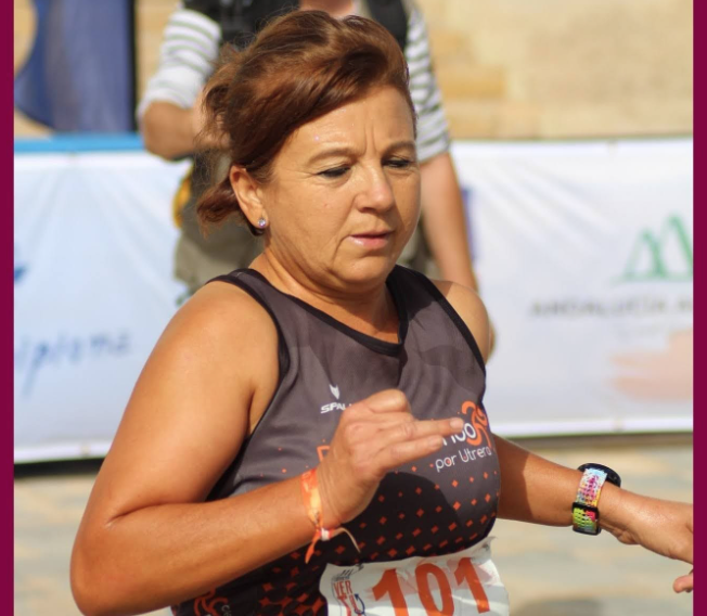 La atleta Teresa López, de Deporteando por Utrera, consigue el 2º puesto en Chipiona