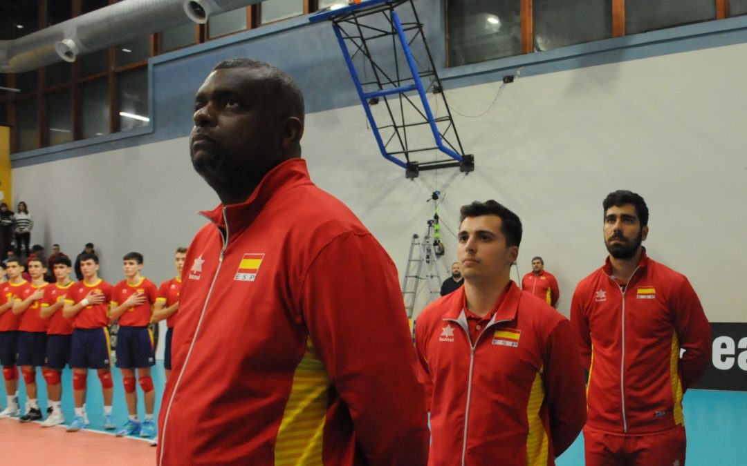 Ángel Ocaña acudirá al Preeuropeo de la selección Española con el sub17 de voleibol en Ucrania