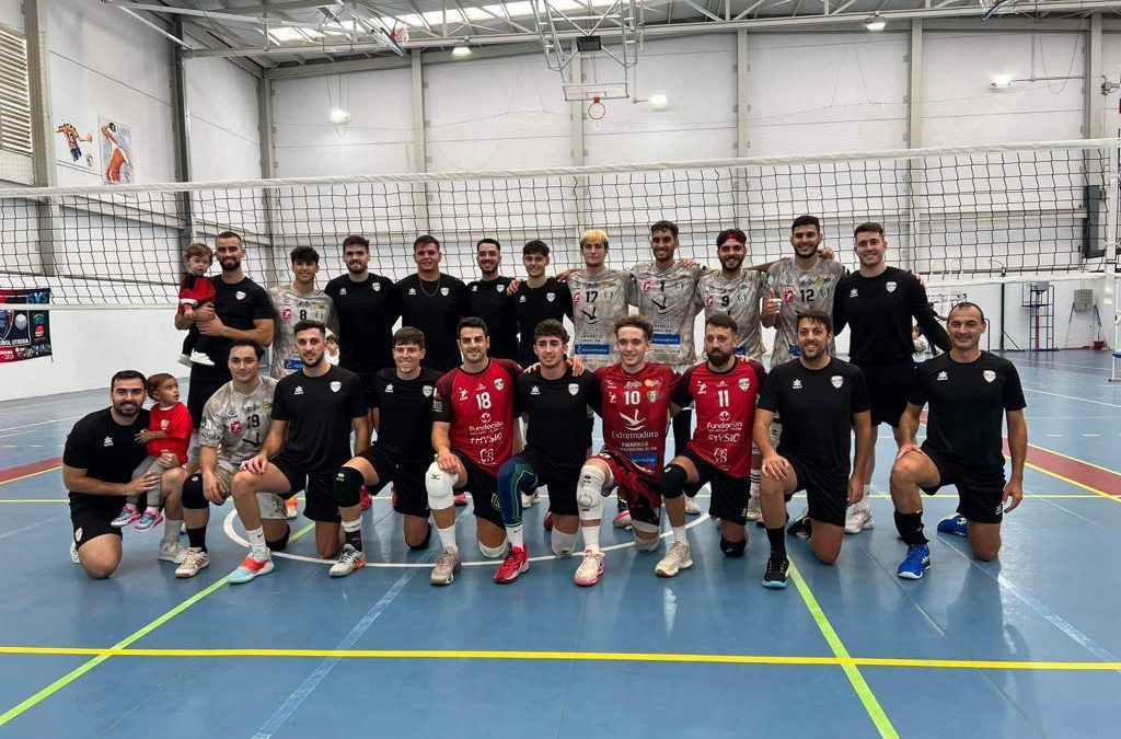 El equipo de Superliga-2 del Club Voleibol de Utrera logra victoria en la pretemporada