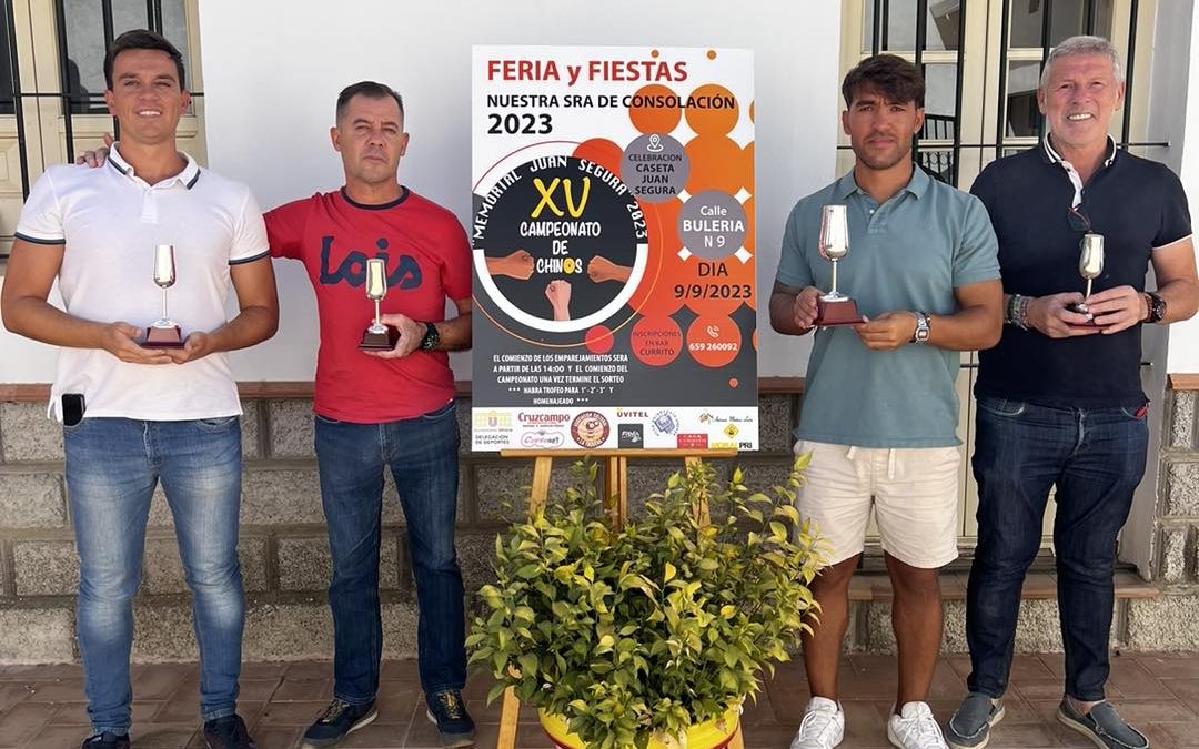 La Caseta Juan Segura celebra el XV Campeonato de Chinos en el tercer día de Feria