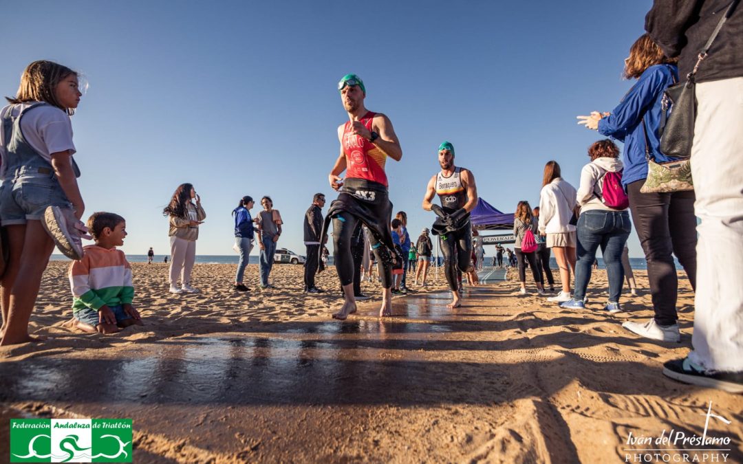Los Triatletas del CD Poseidón triunfan en el Campeonato de Andalucía Distancia Sprint en Punta Umbría