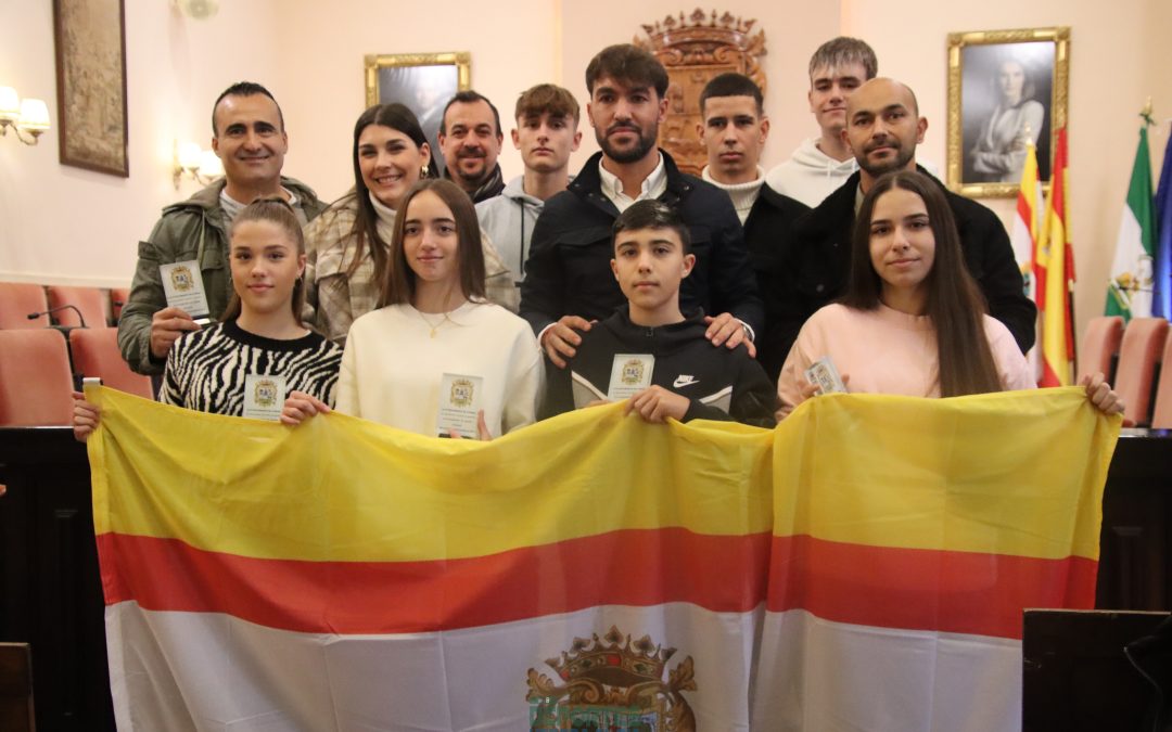 Homenaje a 8 karatekas utreranos por sus logros en competiciones nacionales [vídeo y fotos]