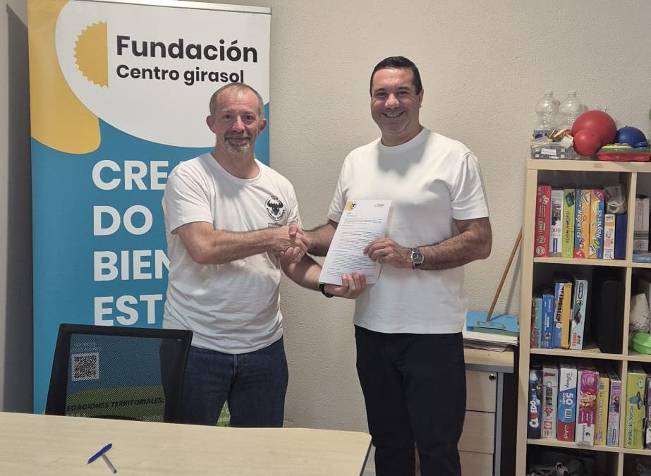 El Club de Esgrima de Utrera y la Fundación Centro Girasol unen fuerzas para acercar el deporte a personas con diversidad funcional