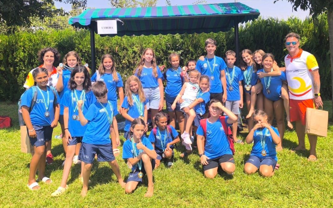 El Club Natación Utrera arrasa con casi 20 medallas en la Final del Circuito Provincial de Diputación