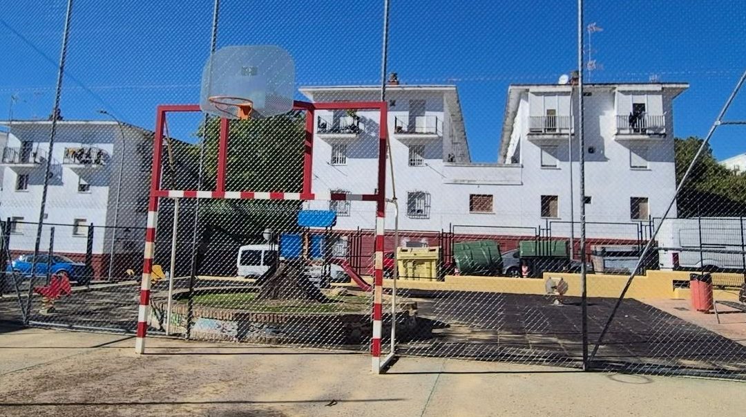 El Ayuntamiento de Utrera realiza actuaciones de mejora en diferentes instalaciones deportivas