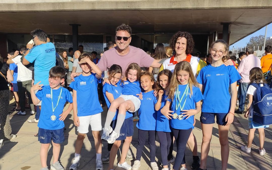 Los pequeños de la Escuela del Club Natación Utrera triunfan en la Final del Circuito Provincial de Diputación