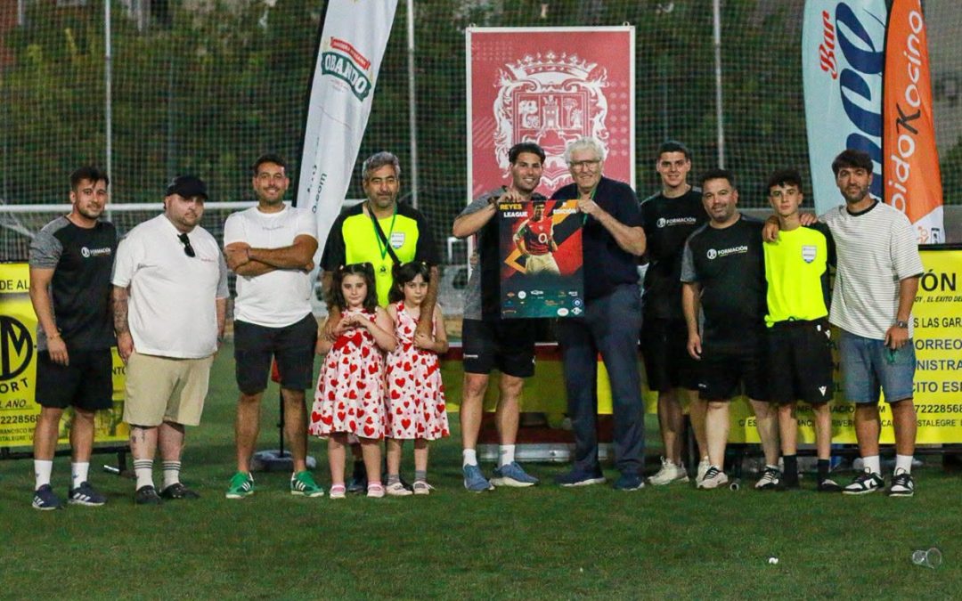 El concejal de Deportes clausura y entrega los trofeos a los campeones de la II ‘Reyes League’