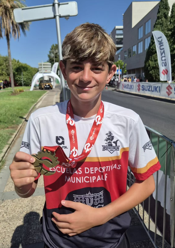 Óscar Molino se proclama campeón de España en la categoría PTS4 masculina de triatlón paralímpico